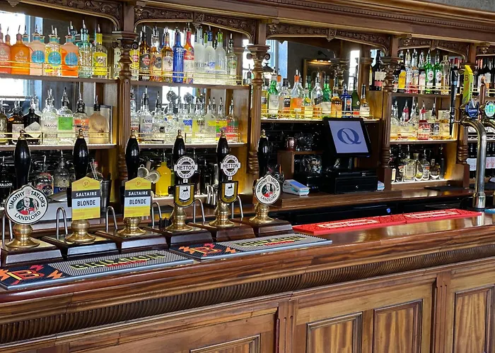 The Queens Head, Parkside Apartment 4
