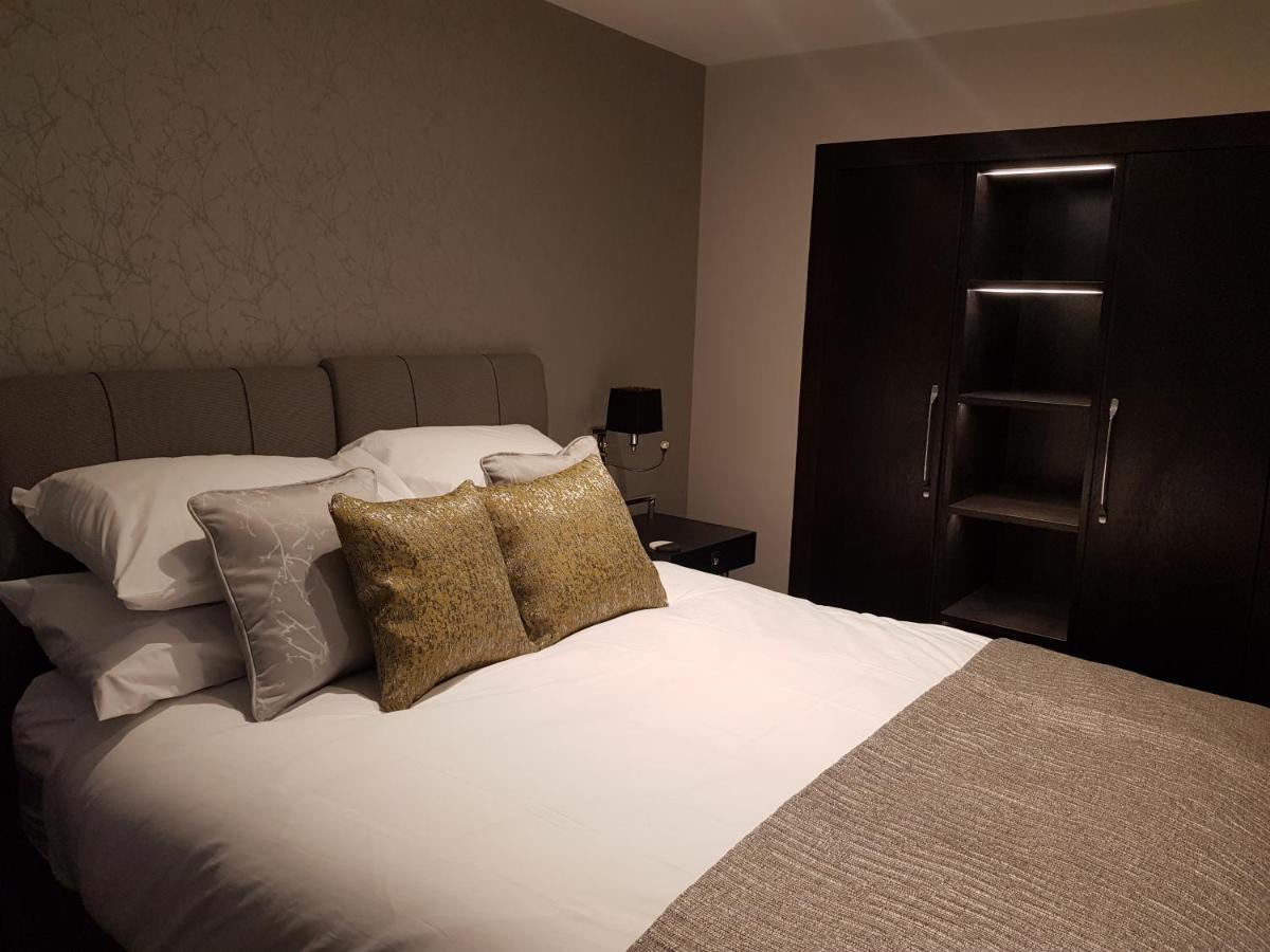 The Queens Head, Parkside 4 Apartment *